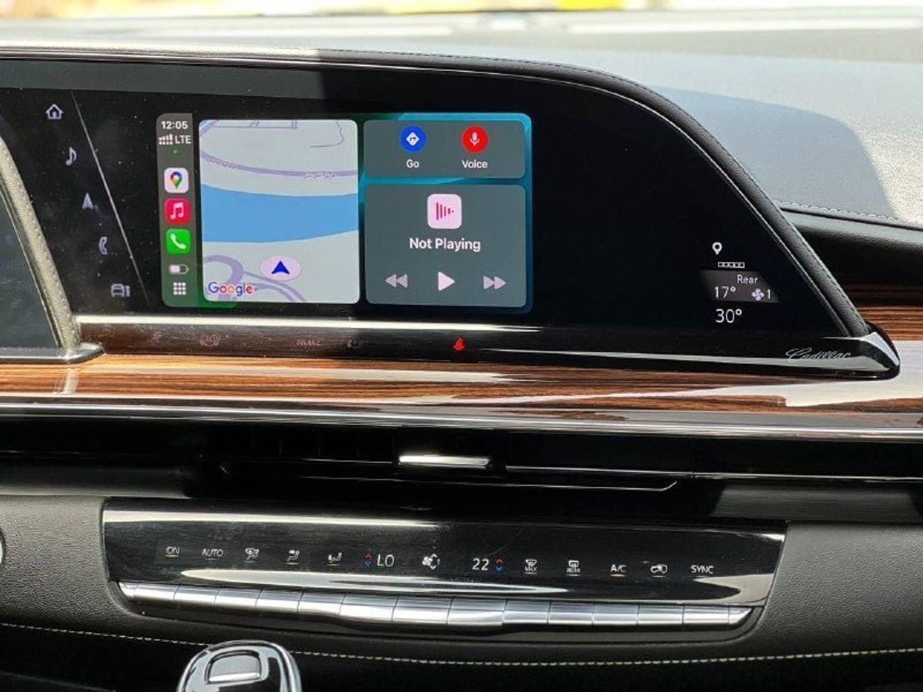 Cadillac Escalade Luxury 6.2L LUXURY PLATINUM 6.2L V8 PTR A/T // 2022 // FULL OPTION WITH RADAR , 360 CAMERA , HEADUP