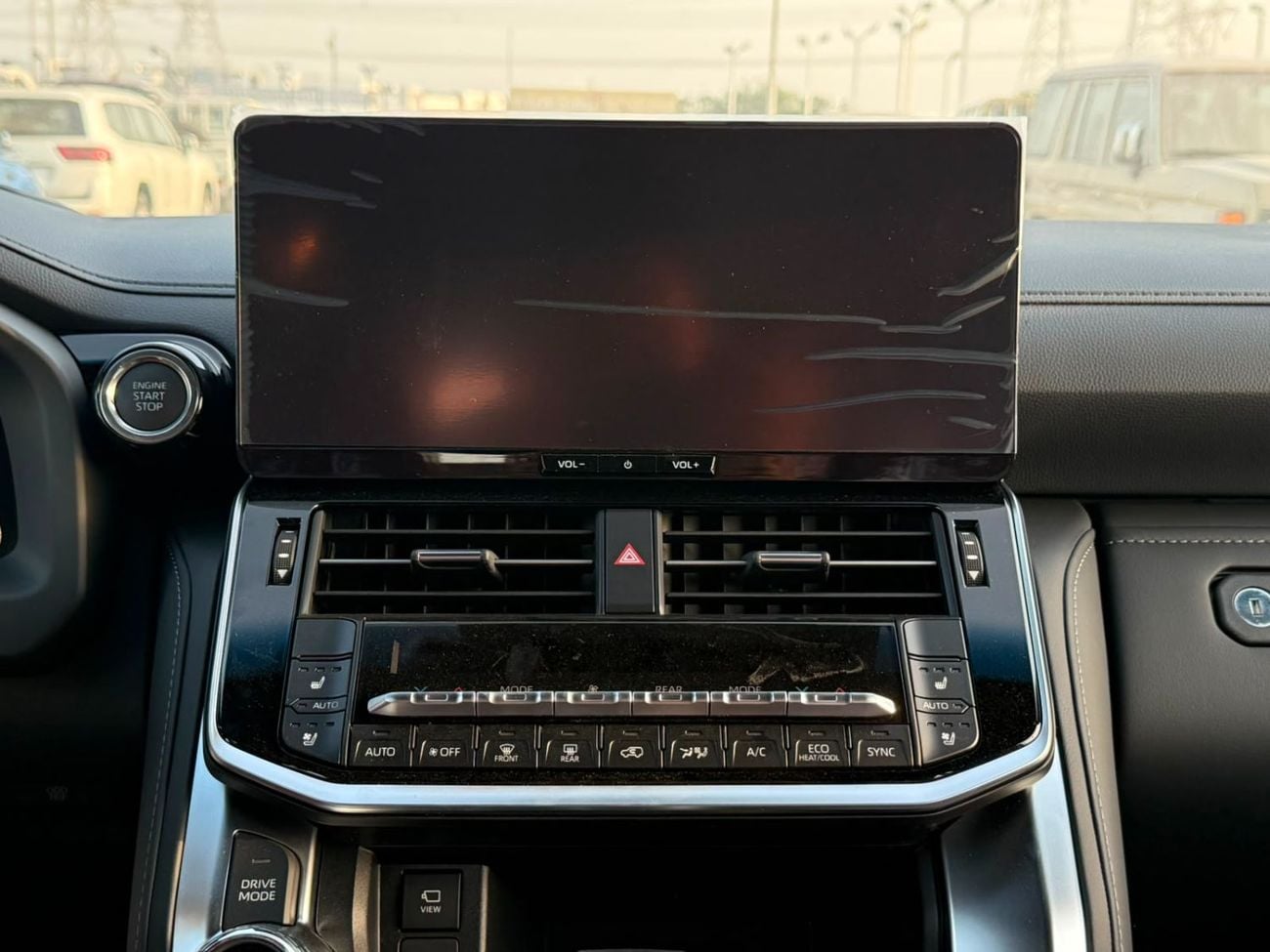 Toyota Land Cruiser LAND CRUISER VXR - A/T . Petrol 3.5L Twin Turbo  . 4X4 . 7 Seats . 2026 Model