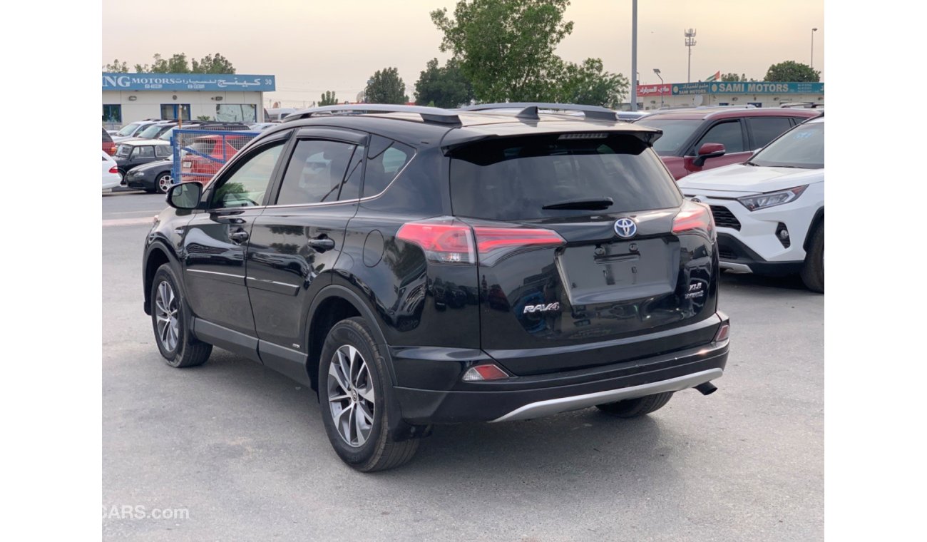 Toyota RAV4 2018 TOYOTA RAV4 XLE 4x4 HYBRID