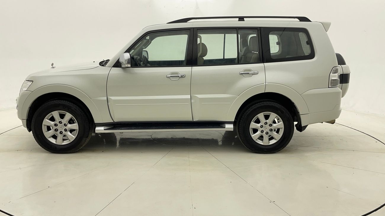 ميتسوبيشي باجيرو GLS TOP 3.5 | بدون دفعة مقدمة | اختبار القيادة في المنزل