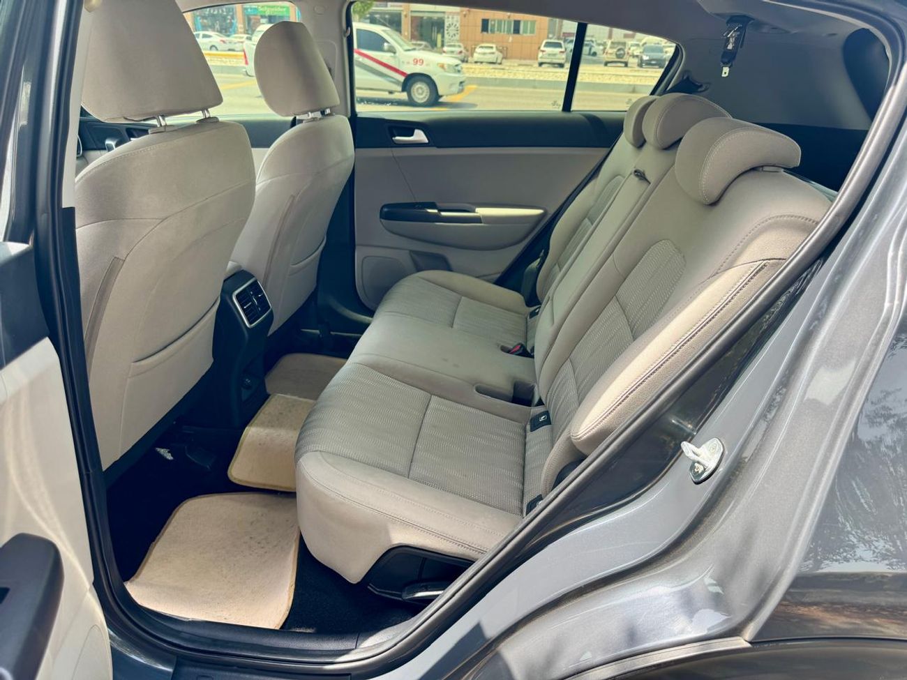 كيا سبورتيج LX 2.4L