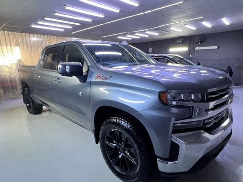Chevrolet Silverado LTZ    Right Hand