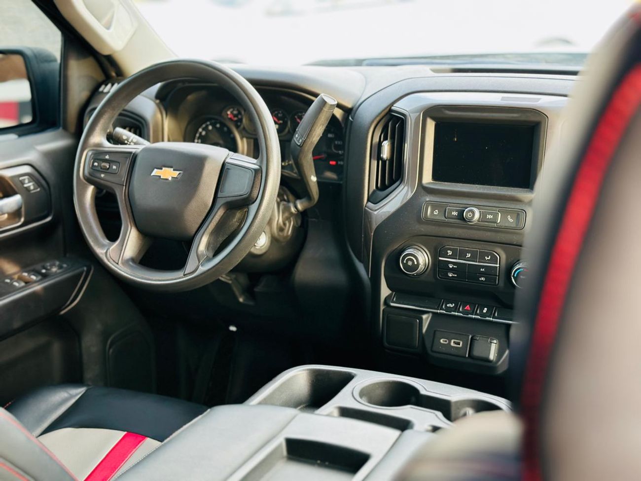 شيفروليه سيلفارادو 1500 Custom | Monthly 1580/- | 0% DP | Leather Seats | Cruise Control | # 83040