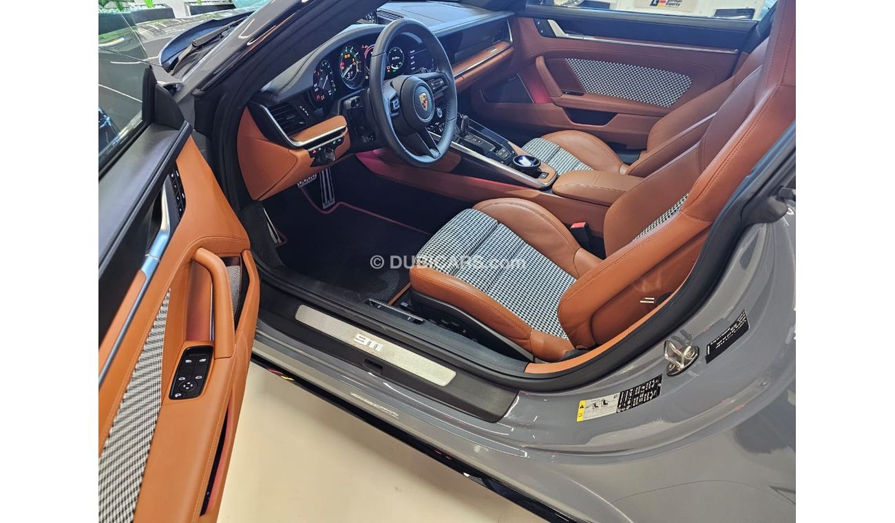 Porsche 911 Porsche 911 Turbo 2023 Heritage Design Classic, GCC Al Nabooda Warranty