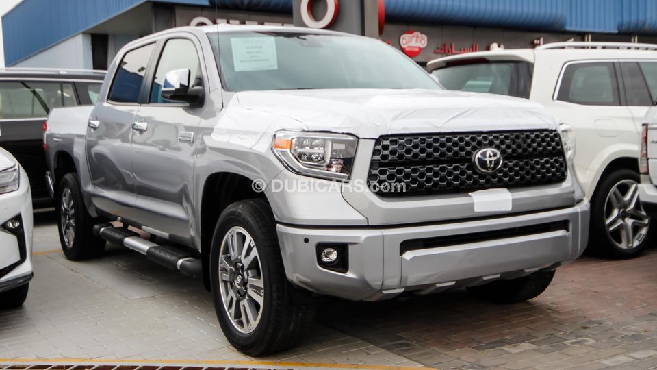 Toyota Tundra Platinum for sale: AED 200,000. Grey/Silver, 2018