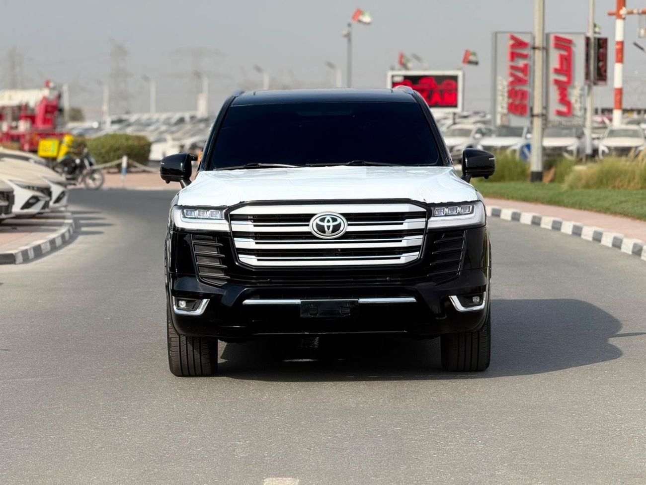 Toyota Land Cruiser GXR 2019 V6 4.0 full option Petrol