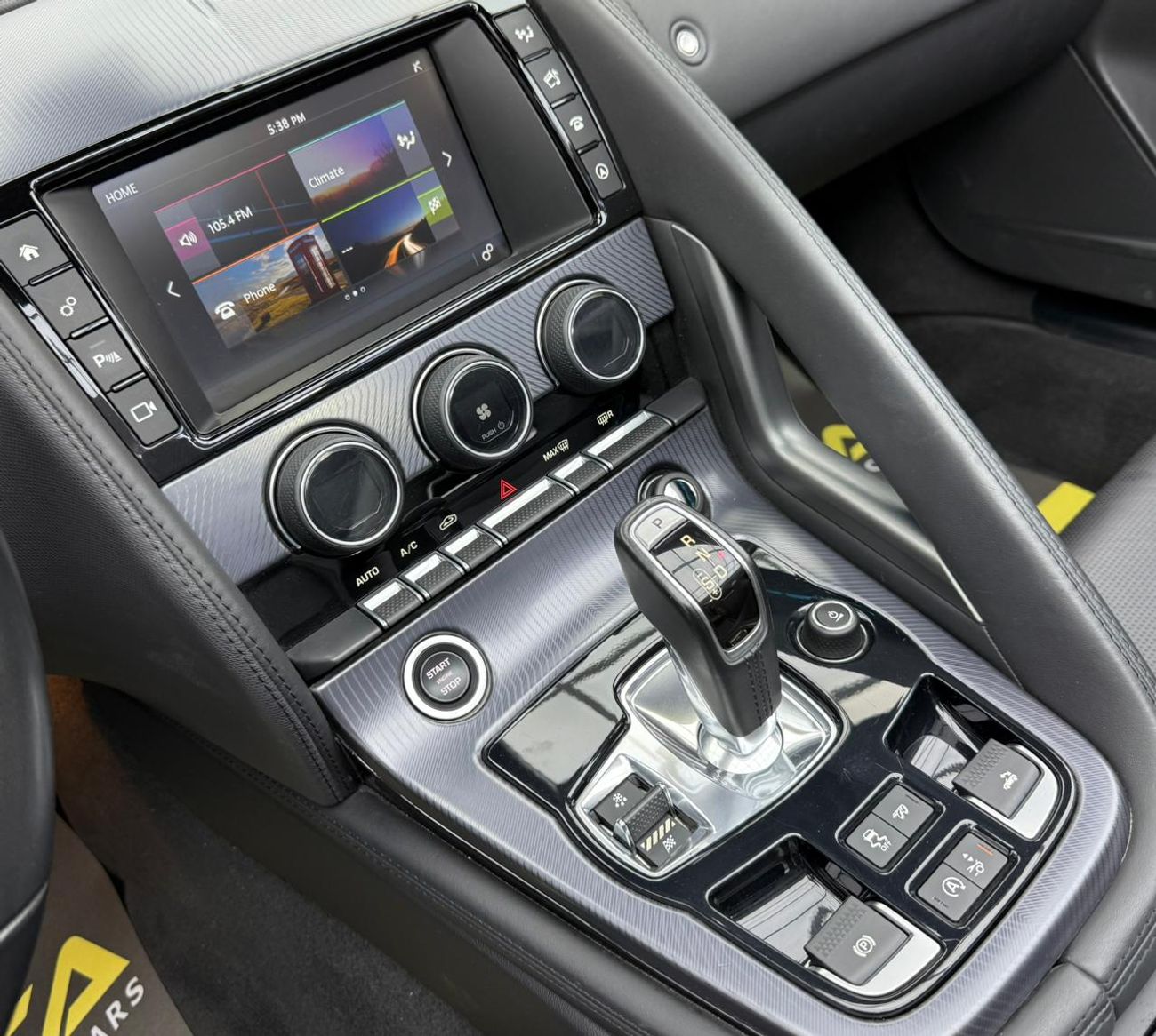 Jaguar F Type R-Dynamic 3.0L (380 HP) Coupe 2018 Jaguar F-Type R-Dynamic, Warranty, Full Service History, Excellen