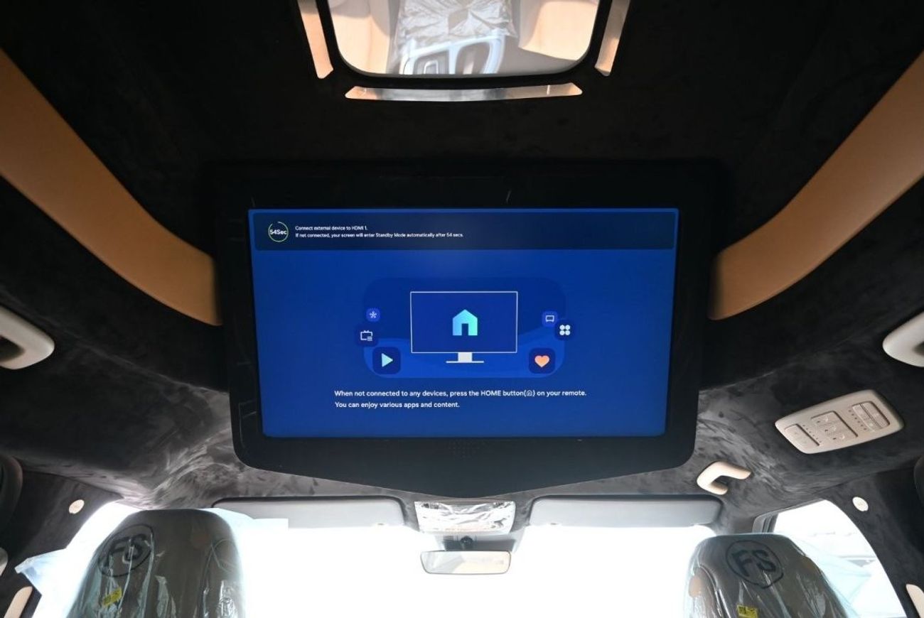 كيا كارنيفال Kia Carnival 3.5L V6, Petrol, Hi-Roof Limousine, Model 2023, Color Black