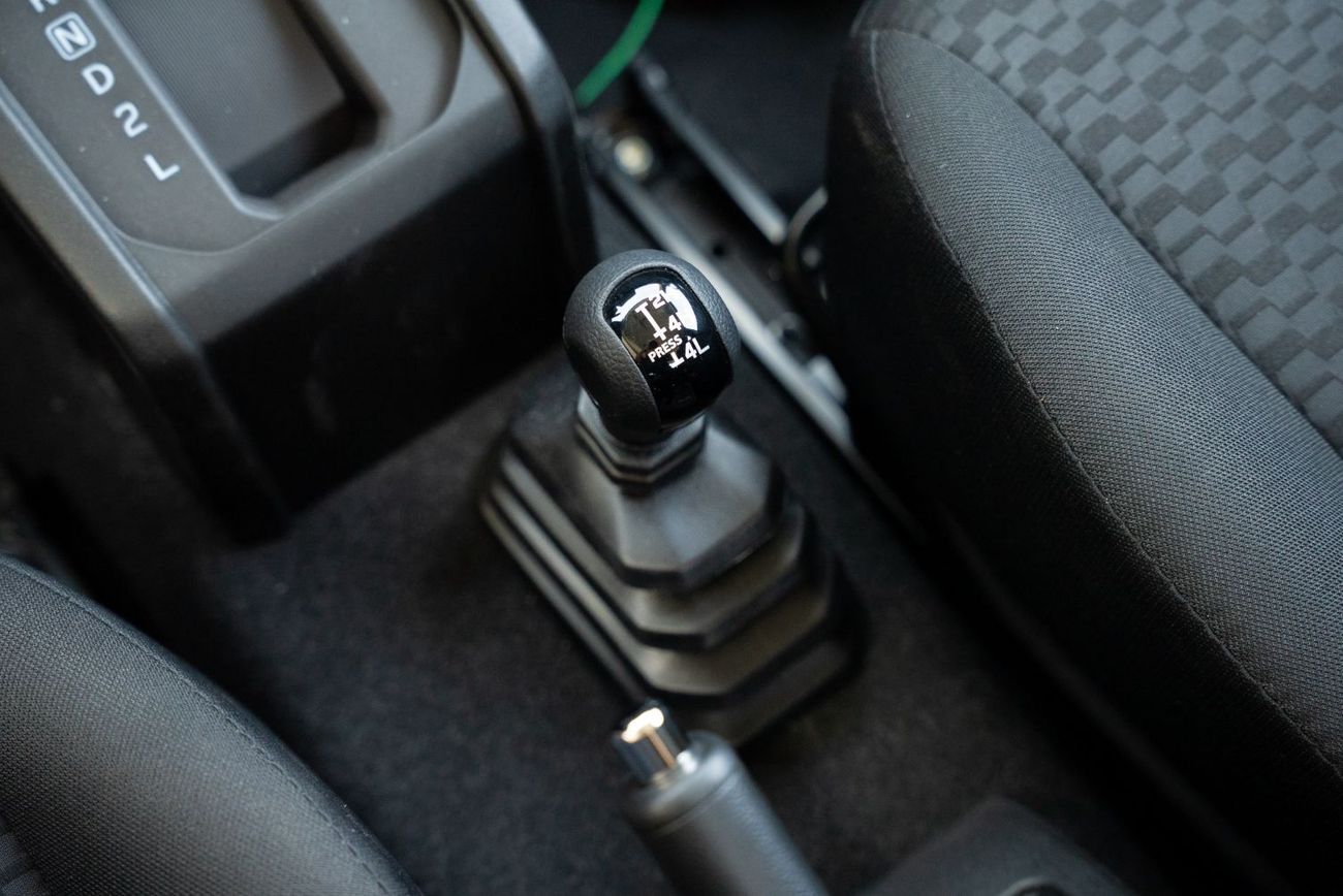 سوزوكي جيمني GL 2024 0Kms GCC 1.5L 4 Cylinders For Export Only