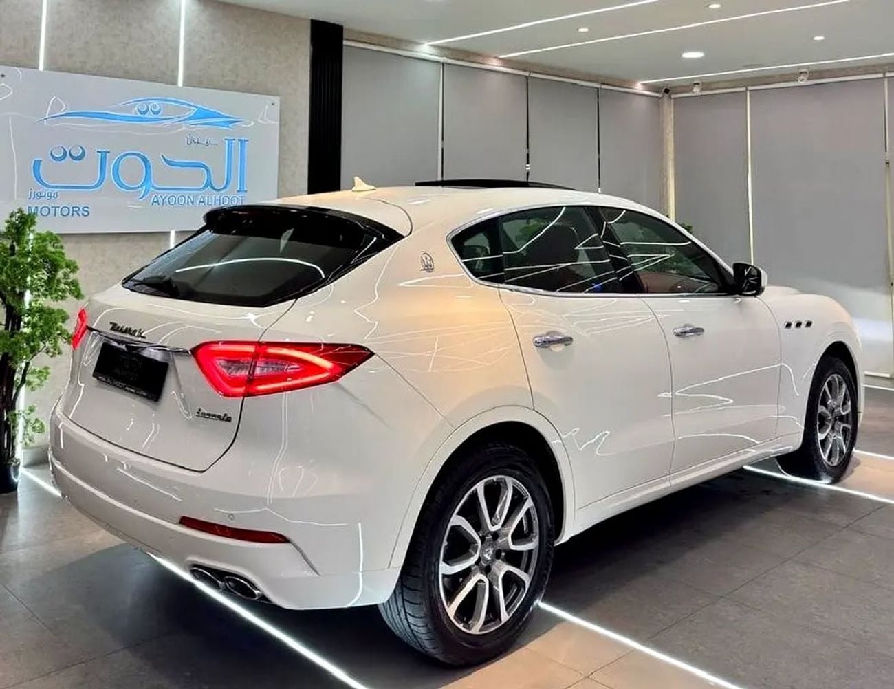 Maserati Levante GRANLUSSO LOVELY LAVENTE V6 || GCC || TOP OPTIONS || LOW MILEAGE || PERFECT CONDITION