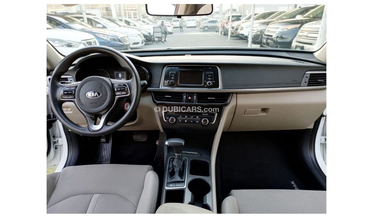 كيا أوبتيما موديل 2016 وارد مثبت سرعة تحكم رنجات شاشة كاميرا خلفية حساسات بحالة ممتازة لاتحتاج لأى مصاريف