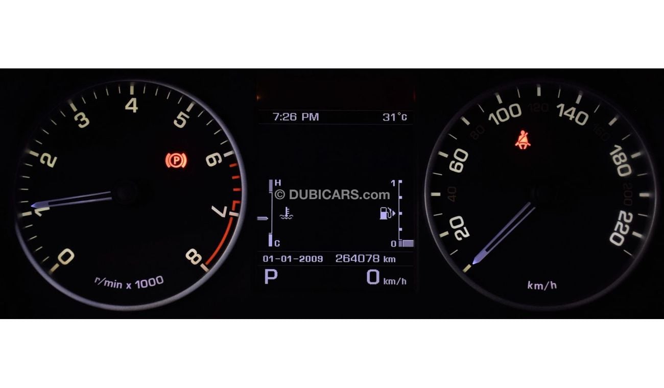 Land Rover Discovery EXCELLENT DEAL for our Land Rover LR4 HSE 2010 Model!! in White Color! GCC Specs