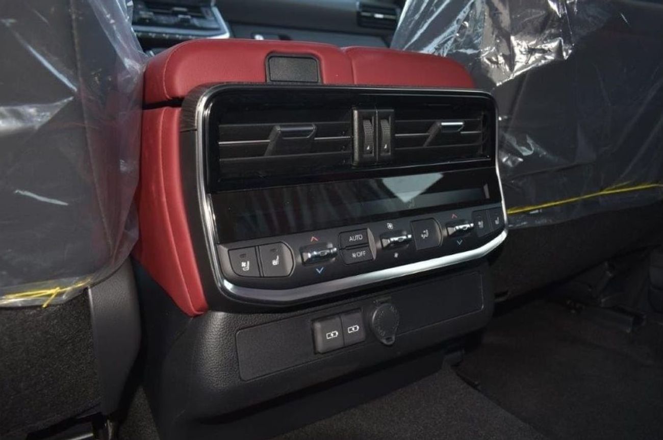 Toyota Land Cruiser 300 GR-SPORT V6 3.3L DIESEL TWIN TURBO 7 SEAT AUTOMATIC