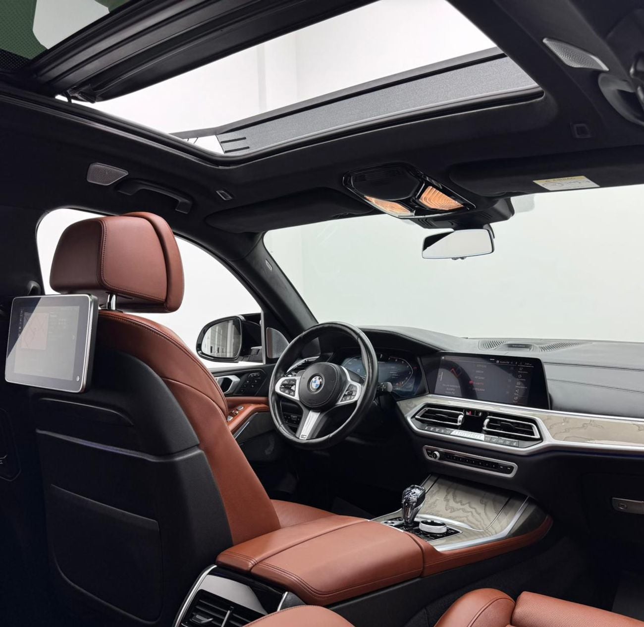 BMW X7 2022 BMW X7 M50i, 2027 BMW Warranty + Service Pack, Full BMW Service History, 7 Seater, GCC