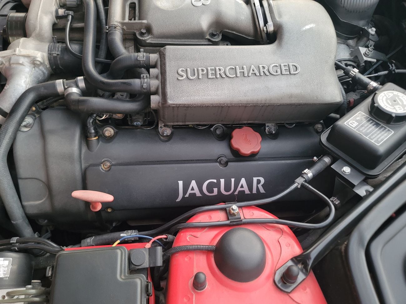 جاكوار XKR 4.0