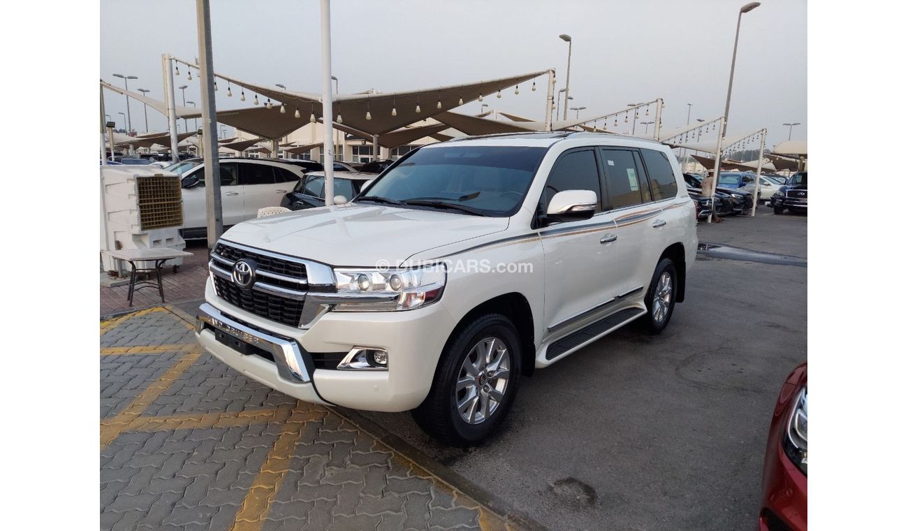 Toyota Land Cruiser GXR1