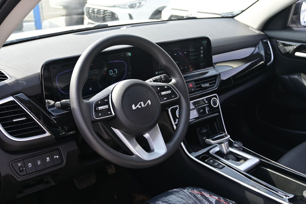 Kia Seltos Kia Seltos 1.5L Petrol, Color White, Model 2025