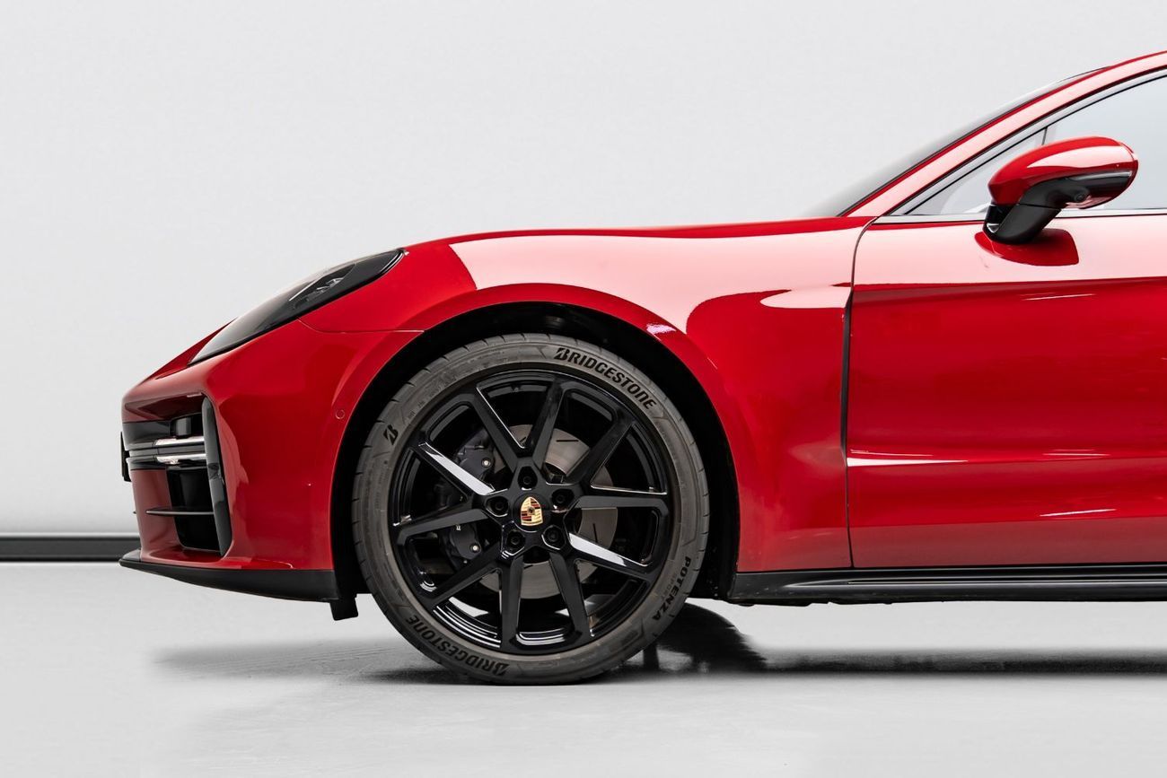 بورش باناميرا Base