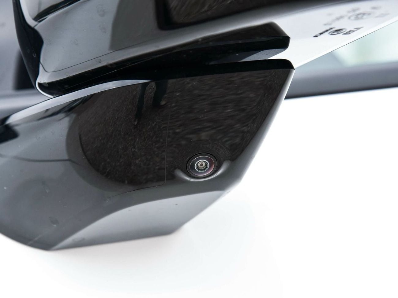 جي إيه سي أيون i60 GAC Aion i60 1.5L PLUG IN HYBRID  230 KM MODEL 2025