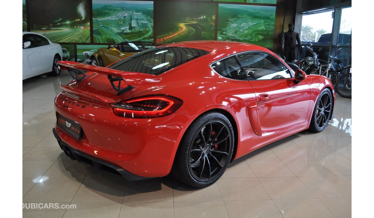 Porsche Cayman GT4