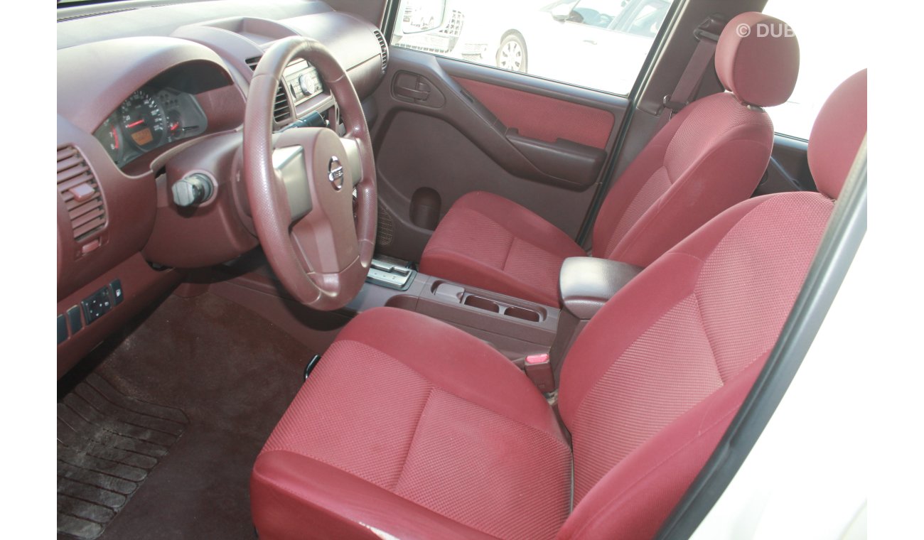 نيسان نافارا 2.5L SE 2014 MODEL WITH REAR PARKING SENSOR