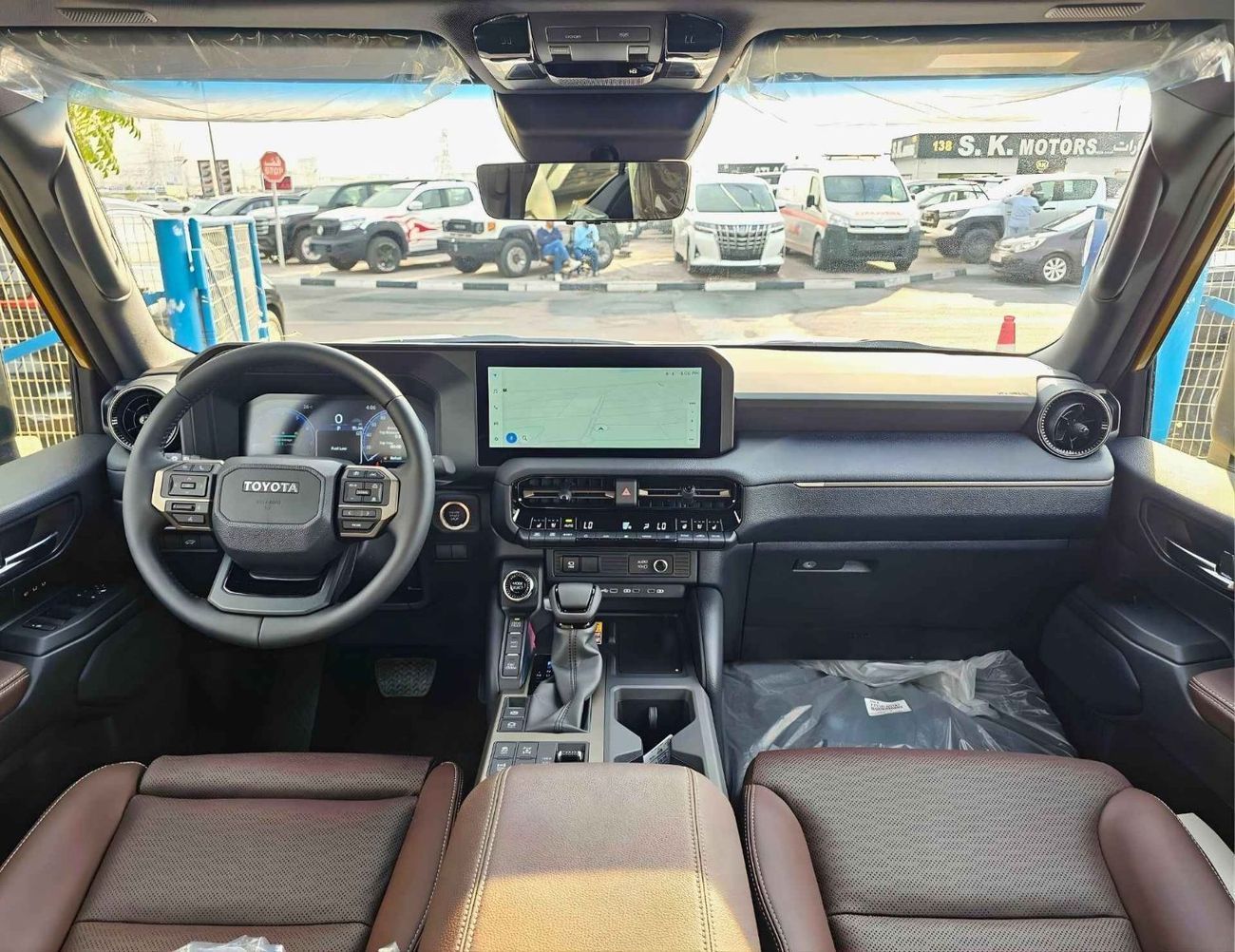 تويوتا برادو TURBO ADVENTURE DUAL TONE / 2.4L PETROL A/T V4 / HIGH OPTION WITH RADAR (CODE # PADV1T )