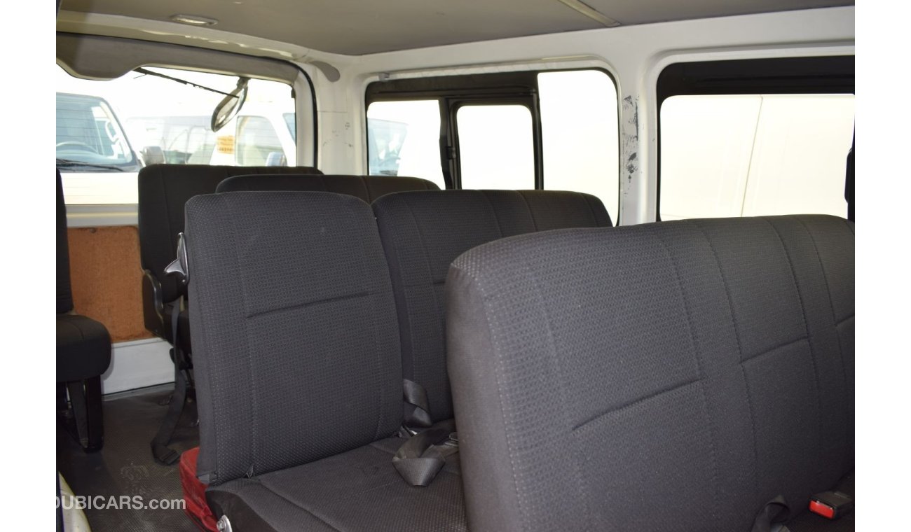 Toyota Hiace Toyota Hiace 13 seater Bus, Model:2015. excellent condition