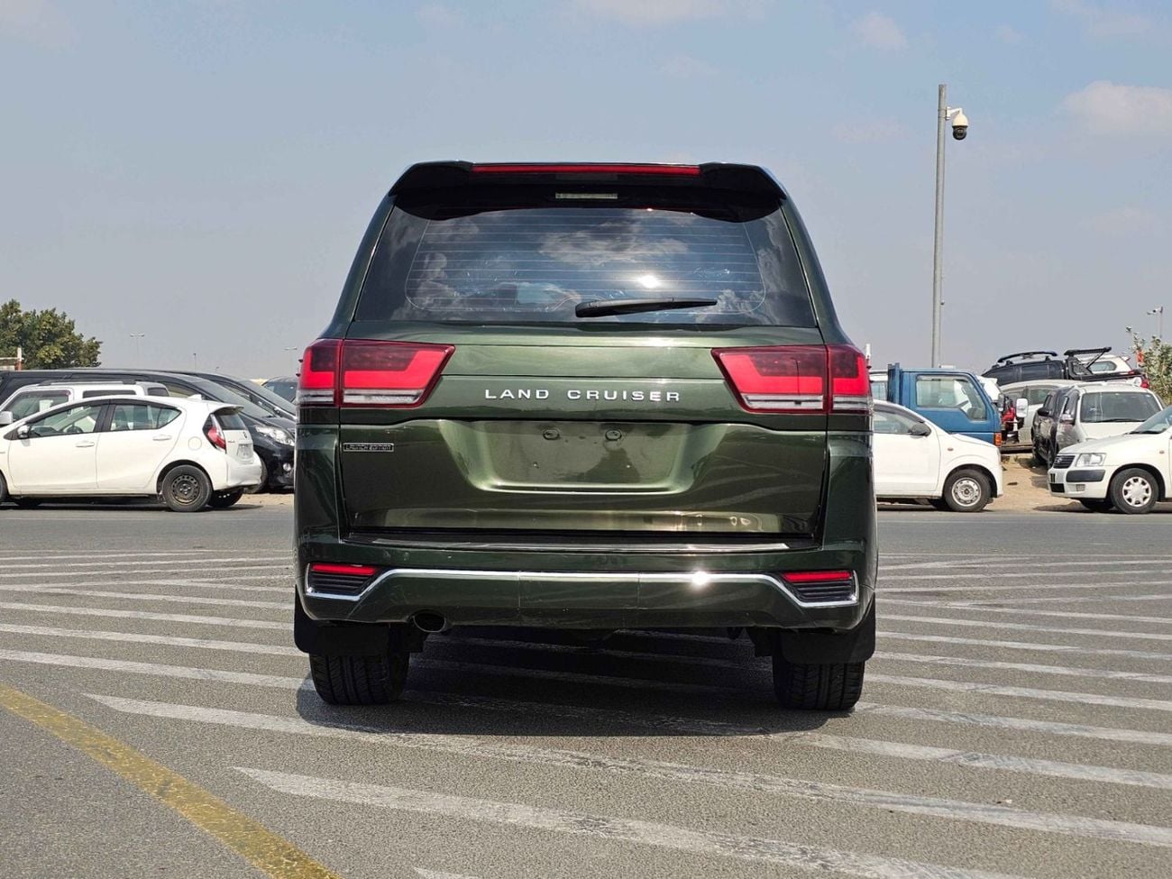 تويوتا لاند كروزر Toyota landcruise 2015 Model Modified 2024 Model V8 4.5 petrol Engine Colour Green Transmission Auto