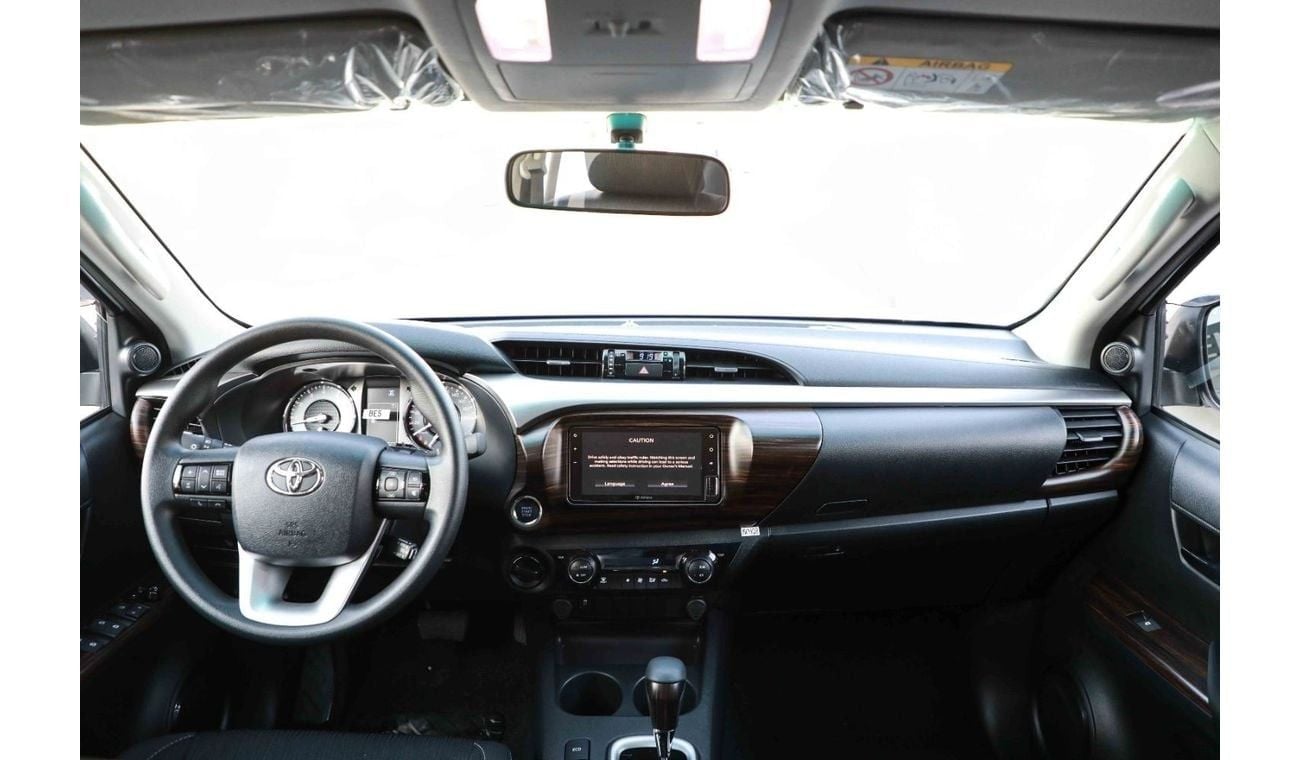 Toyota Hilux 2.7L HI - PLATINUM WHITE PEARL inside BLACK | Export Only