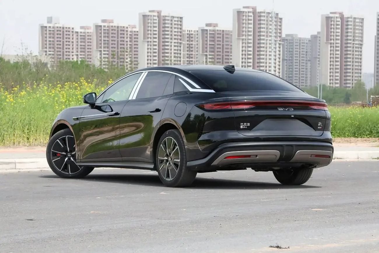 بي واي دي هان L PURE EV 701KM PLATINUM