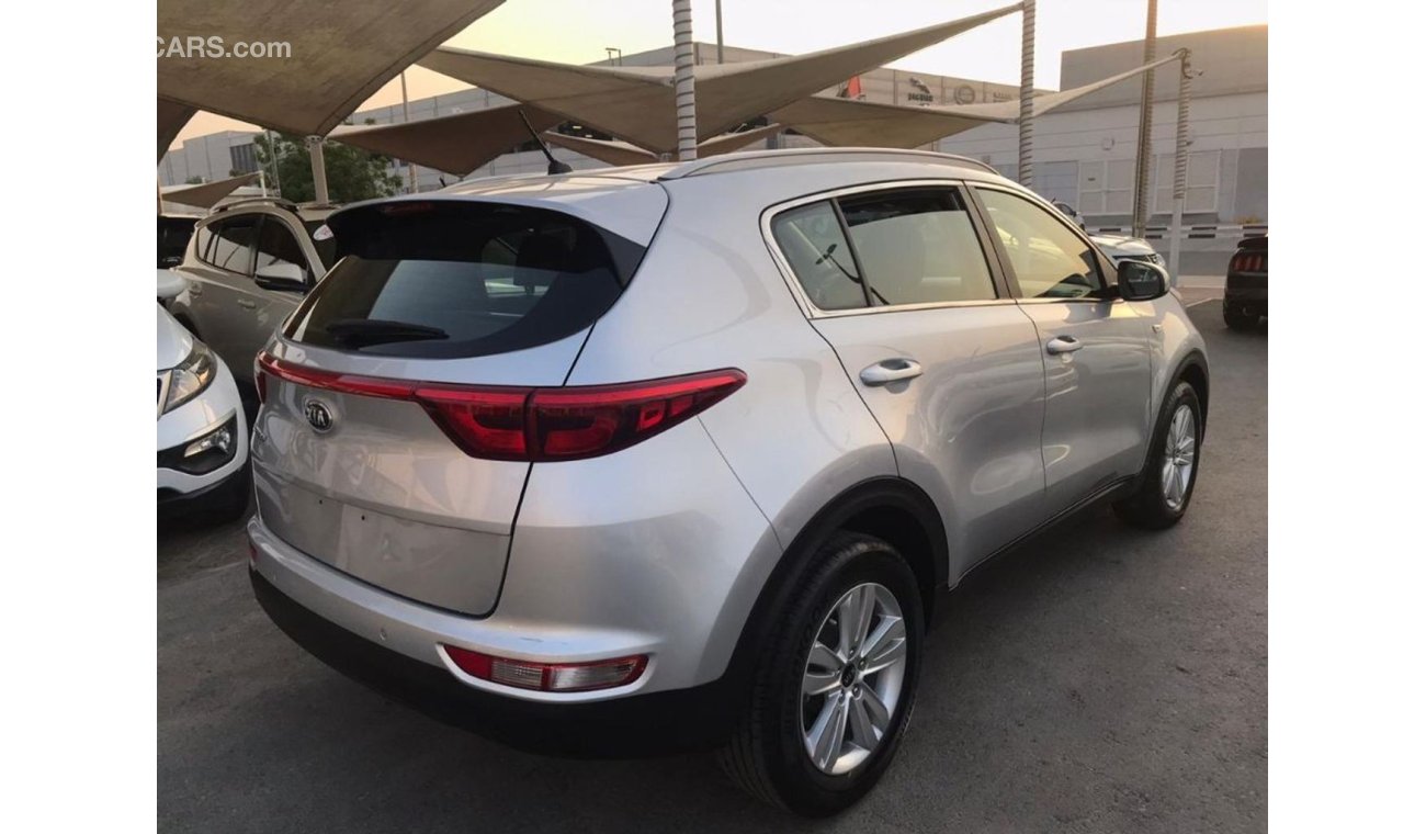 Kia Sportage 2016 GCC without accident very clean, inside and out, agency condition