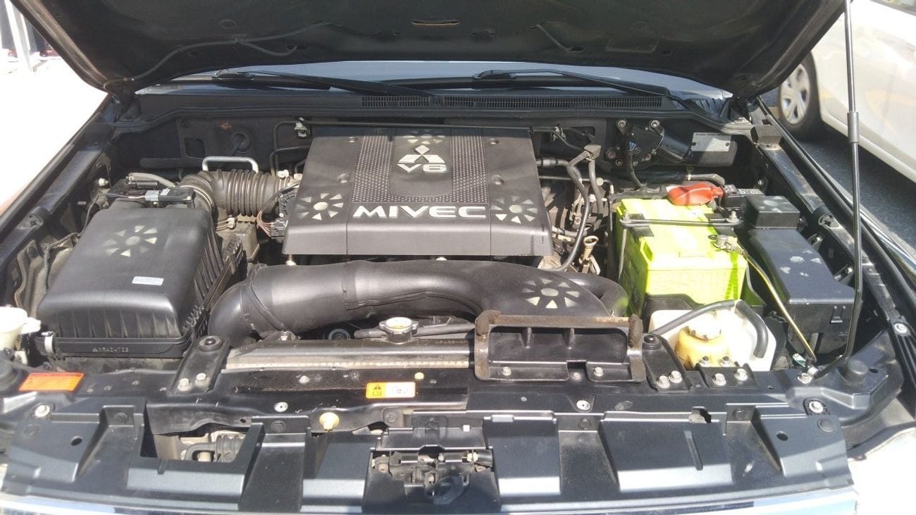 ميتسوبيشي باجيرو GLS HIGHLINE 3.8 | بدون دفعة مقدمة | اختبار القيادة في المنزل