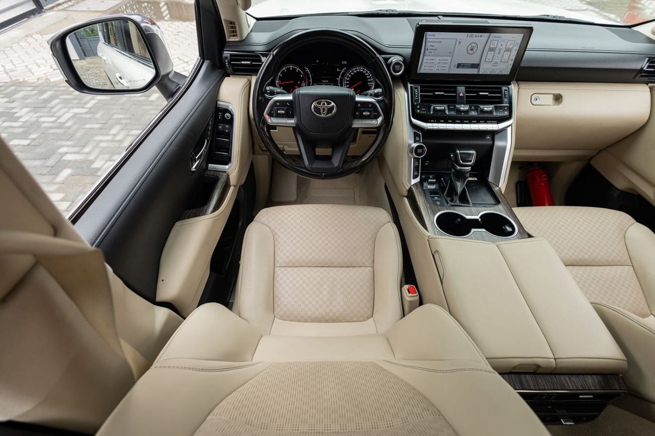 Toyota Land Cruiser VXR 2023 Toyota Land Cruiser VXR GCC | Warranty