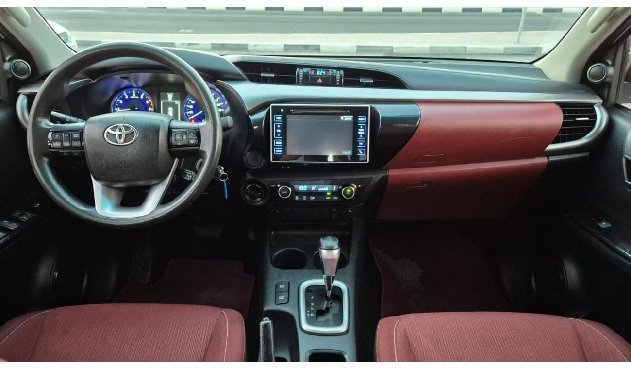 Toyota Hilux Toyota Hilux 2016 GL 2.7L Double Cab Utility 4WD clean car no any work required just buy and drive a