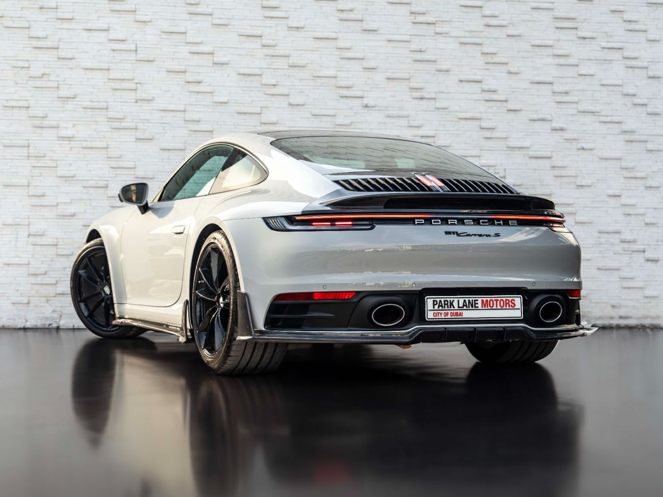 Porsche 911 Carrera S 3.0L (445 HP) Coupe