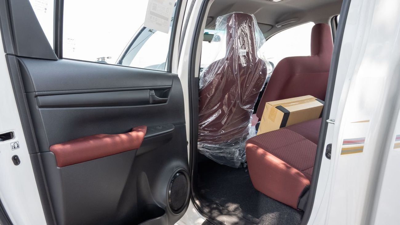 تويوتا هيلوكس TOYOTA HILUX 2.7L MT 4X2 -2025YM