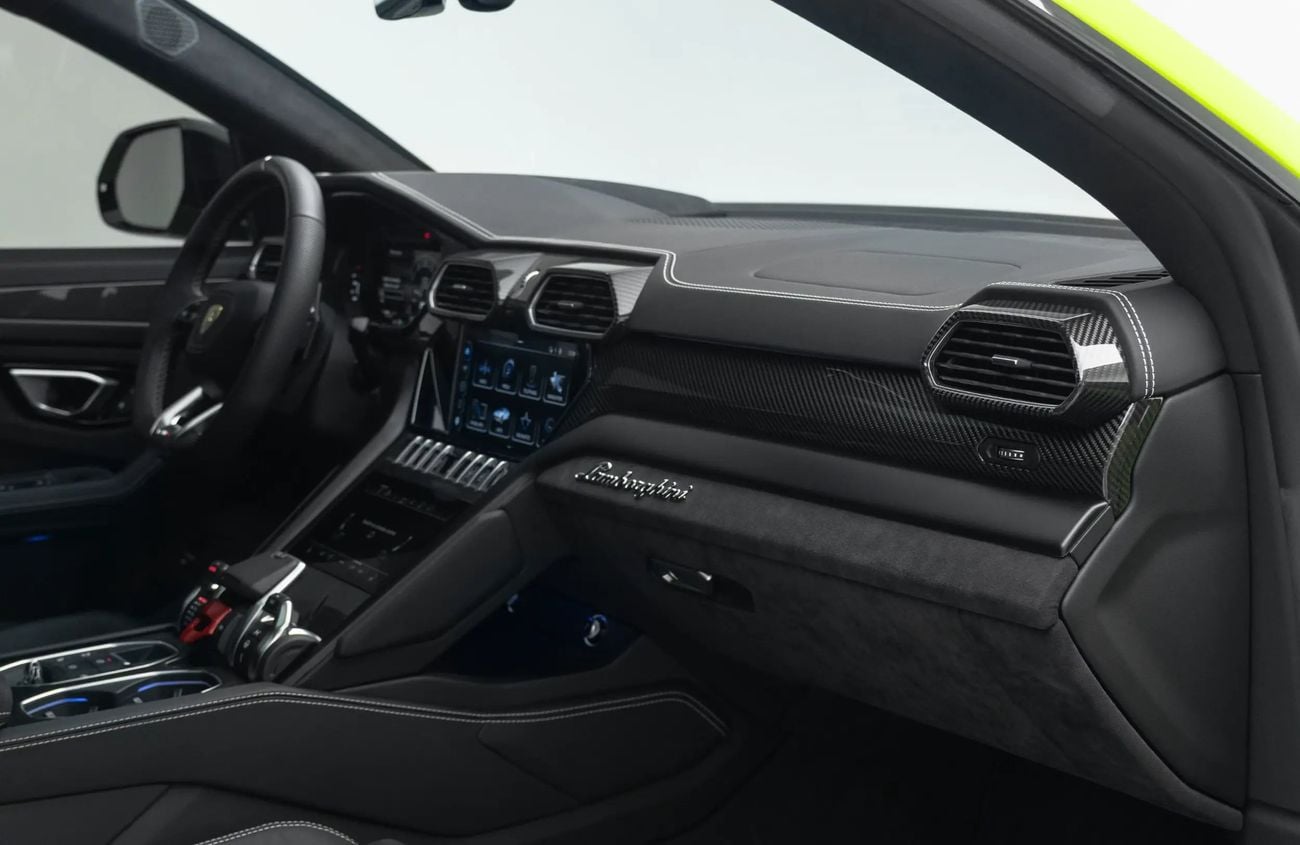 Lamborghini Urus 4.0L V8 Twin-Turbocharged Engine