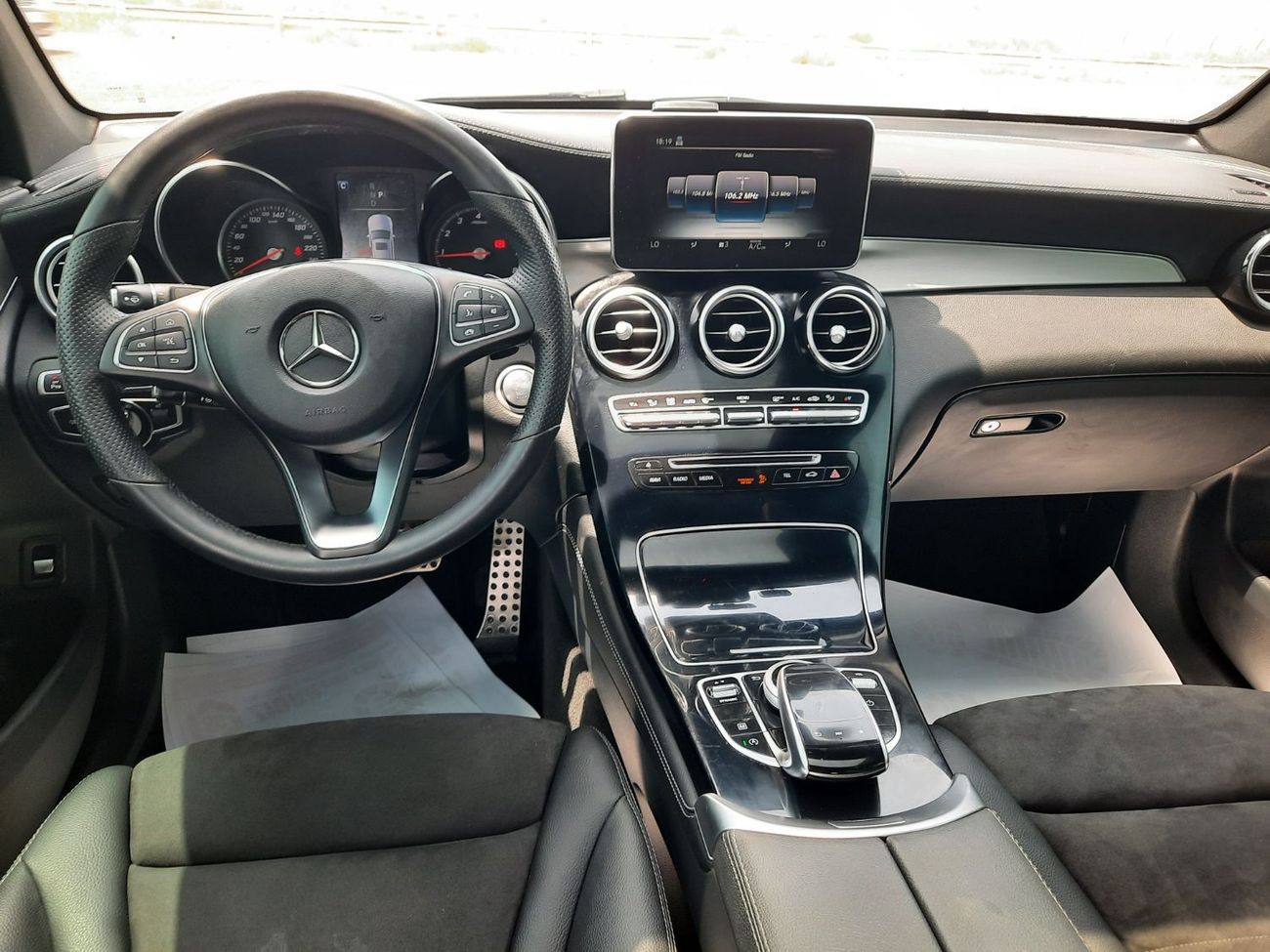Mercedes-Benz GLC 300 Coupe AMG Mercedes GLC300 coupe 2019 kit 63 full option