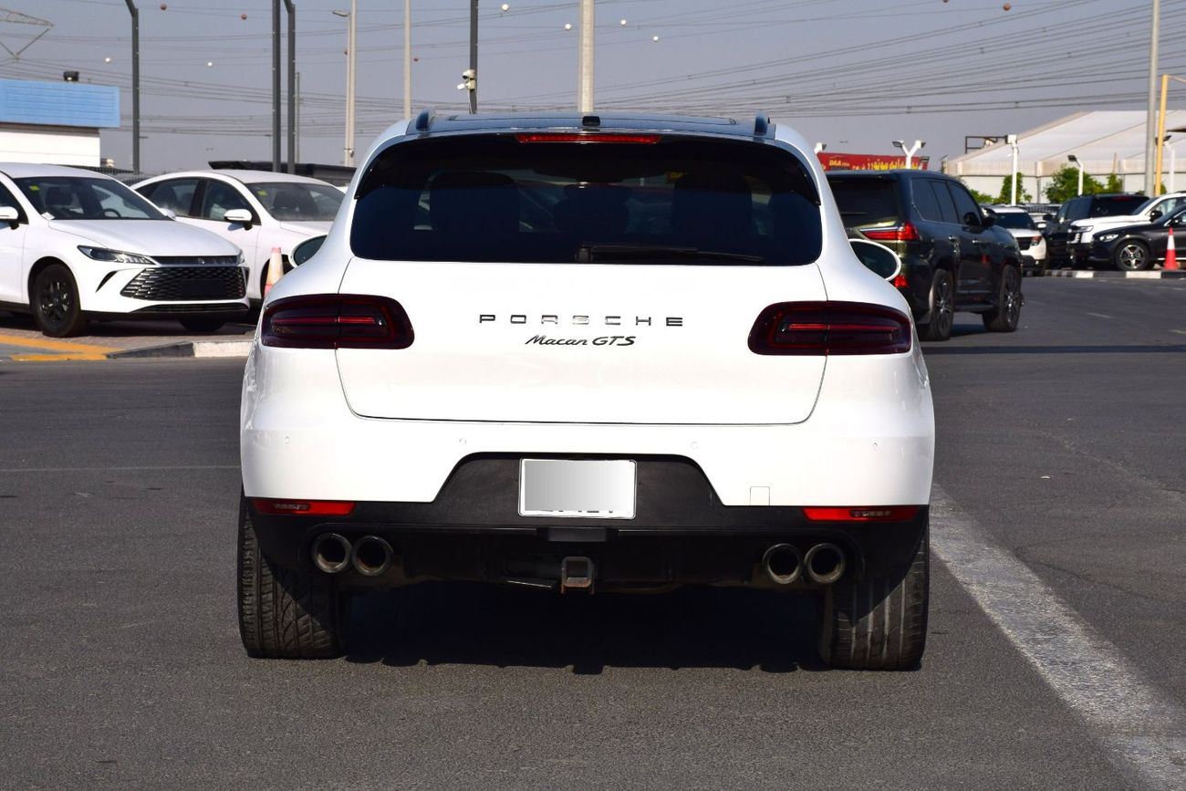 Porsche Macan Porsche Macan gts 3.0L 6 cylinder twin turbo