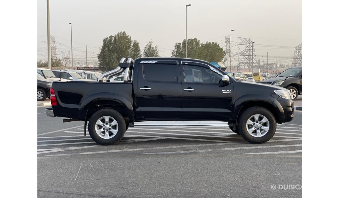 تويوتا هيلوكس Toyota Hilux RHD Diesel engine model 2014 car very clean and good condition