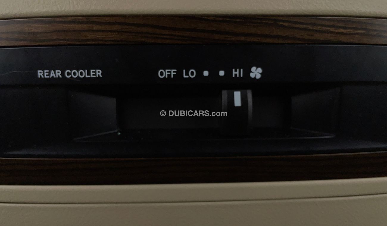 تويوتا لاند كروزر VXR 5700