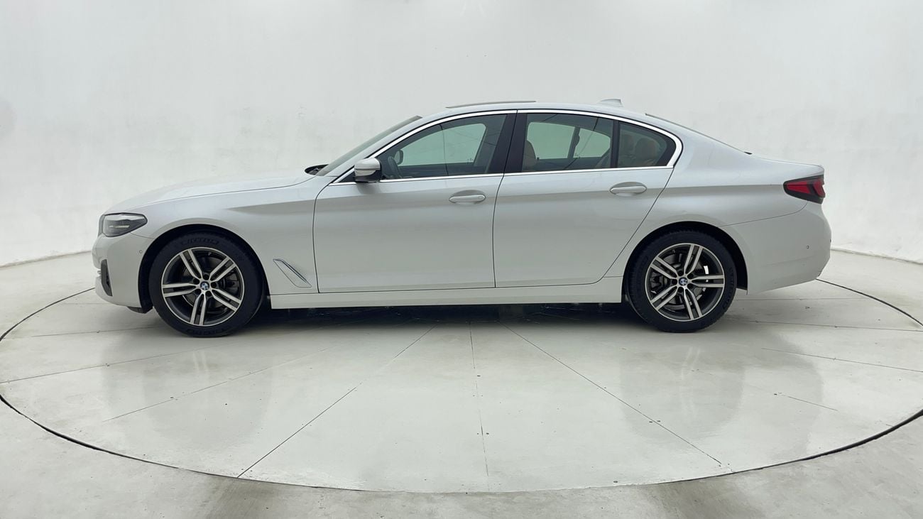 بي أم دبليو 520i 2023 JOY EDITION | AED 1818/Month | 0 DP | 30 Day Return | Warranty | Service History