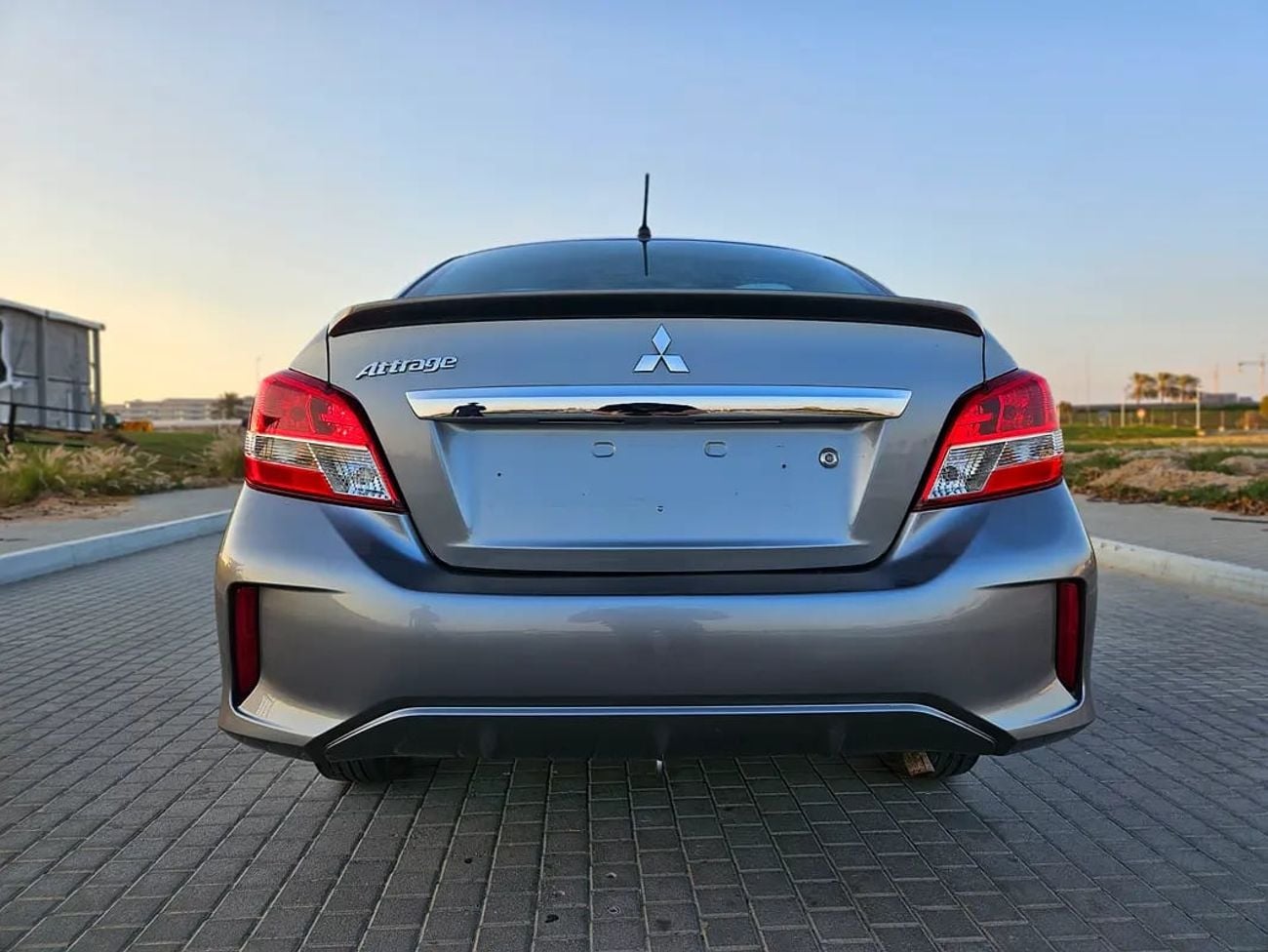 ميتسوبيشي اتراج GLX Medium Line | GCC Specs | Economical Reliable Family Sedan