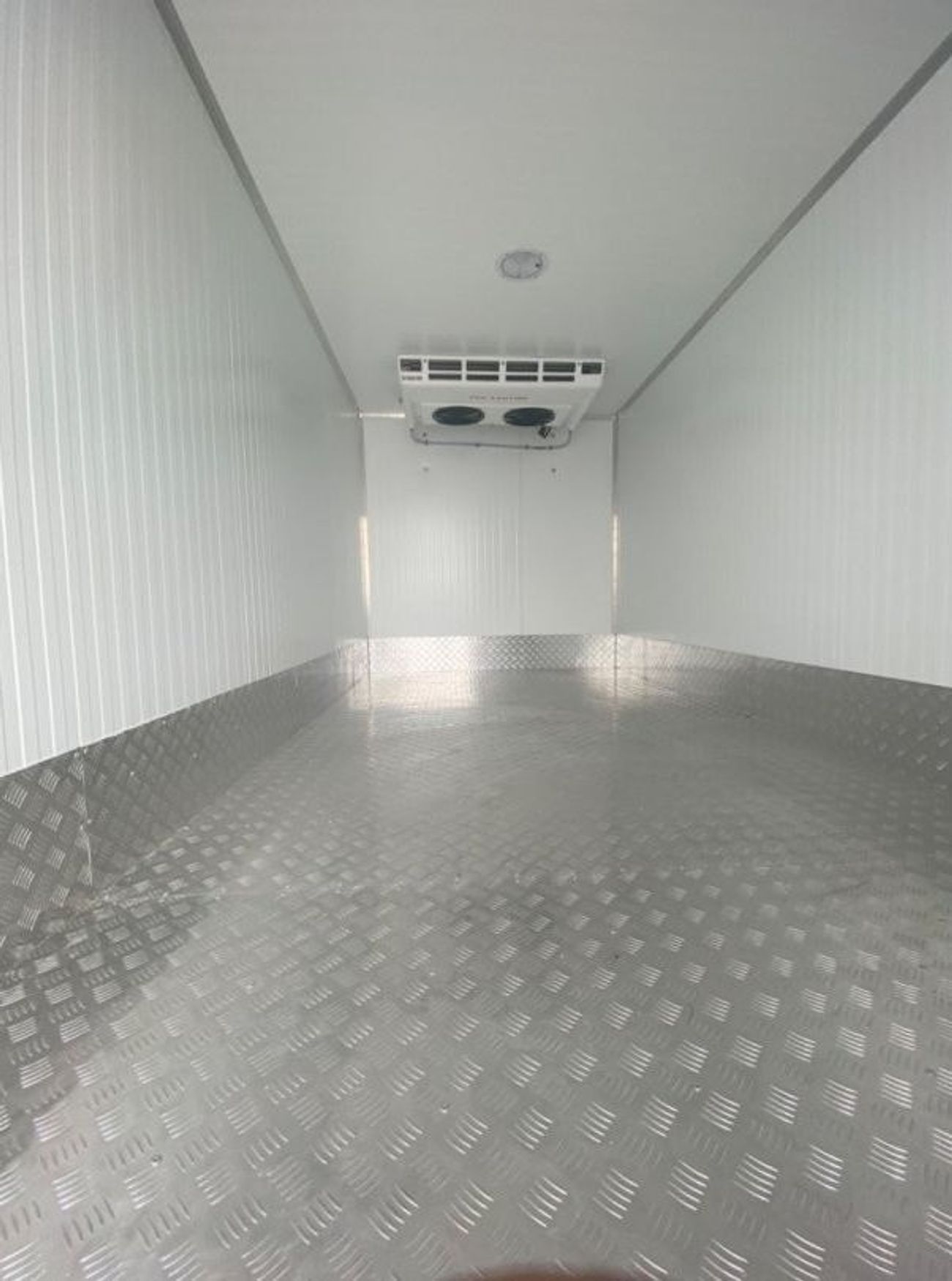 ميتسوبيشي فوسو كانتير Refrigerator -16