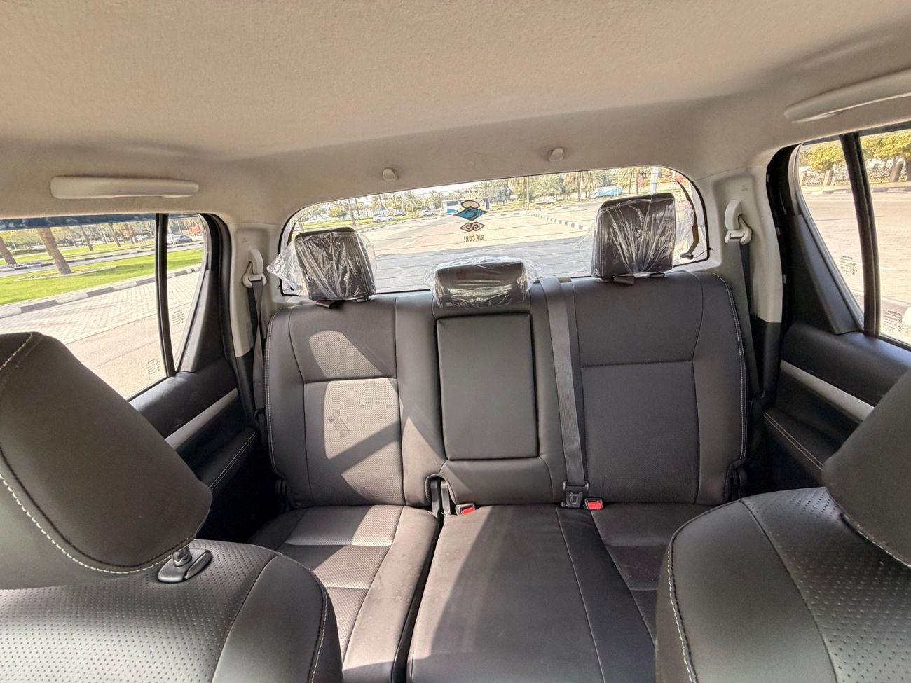 تويوتا هيلوكس SR5 export from Australia