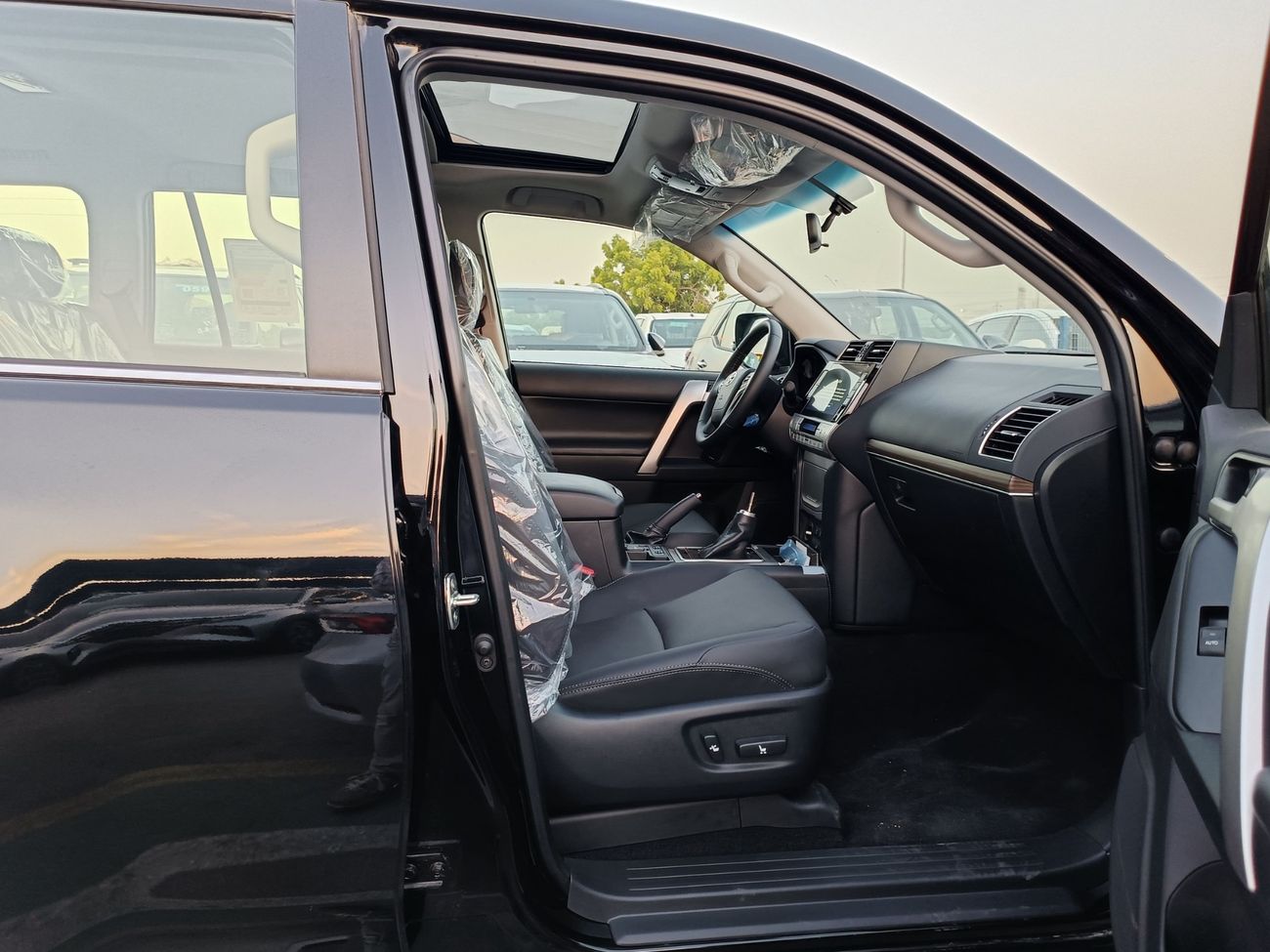 Toyota Prado VX, 4.0L V6 PETROL , DRIVER POWER SEATS / SUNROOF / AUTO A/C (CODE # 67852)