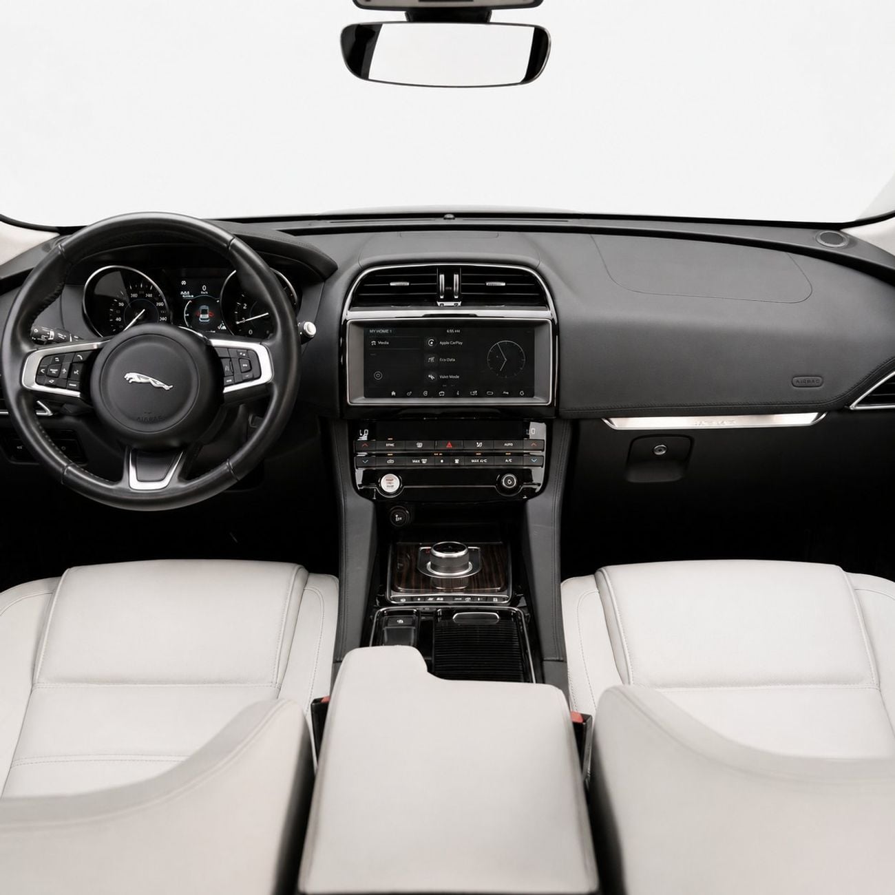 Jaguar F-PACE SE P250 AED 1,053 P.M • 0% Downpayment • Jaguar F-Pace 25T • 1 Year Warranty