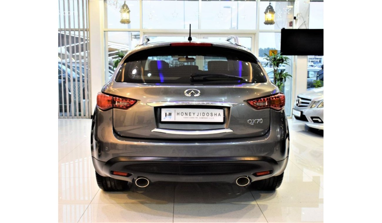 Infiniti QX70 ORIGINAL PAINT With Service History Infiniti QX70 2014 Model!! in Grey Color! GCC Specs