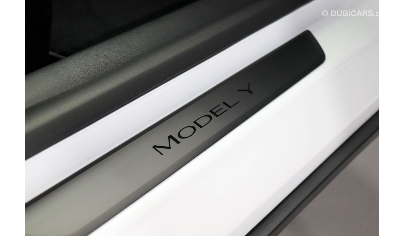 تيسلا موديل Y Tesla Model Y Dual Motor 2022 GCC under Agency Warranty with Flexible Down-Payment.