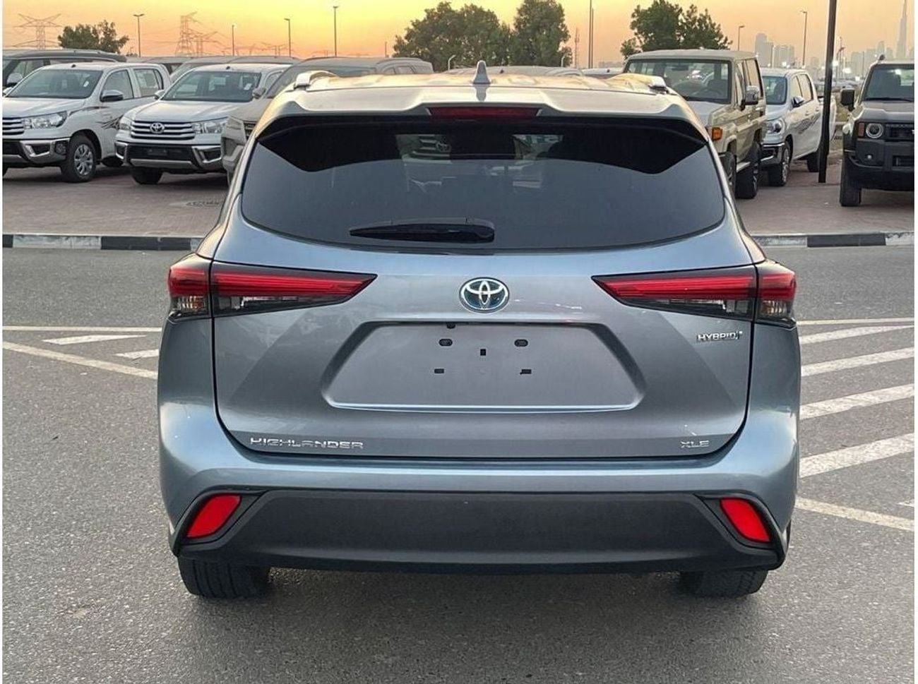 Toyota Highlander VXR 2.5L 2021 TOYOTA HIGHLANDER XLE HYBRID FULL OPTION IMPORTED FROM USA